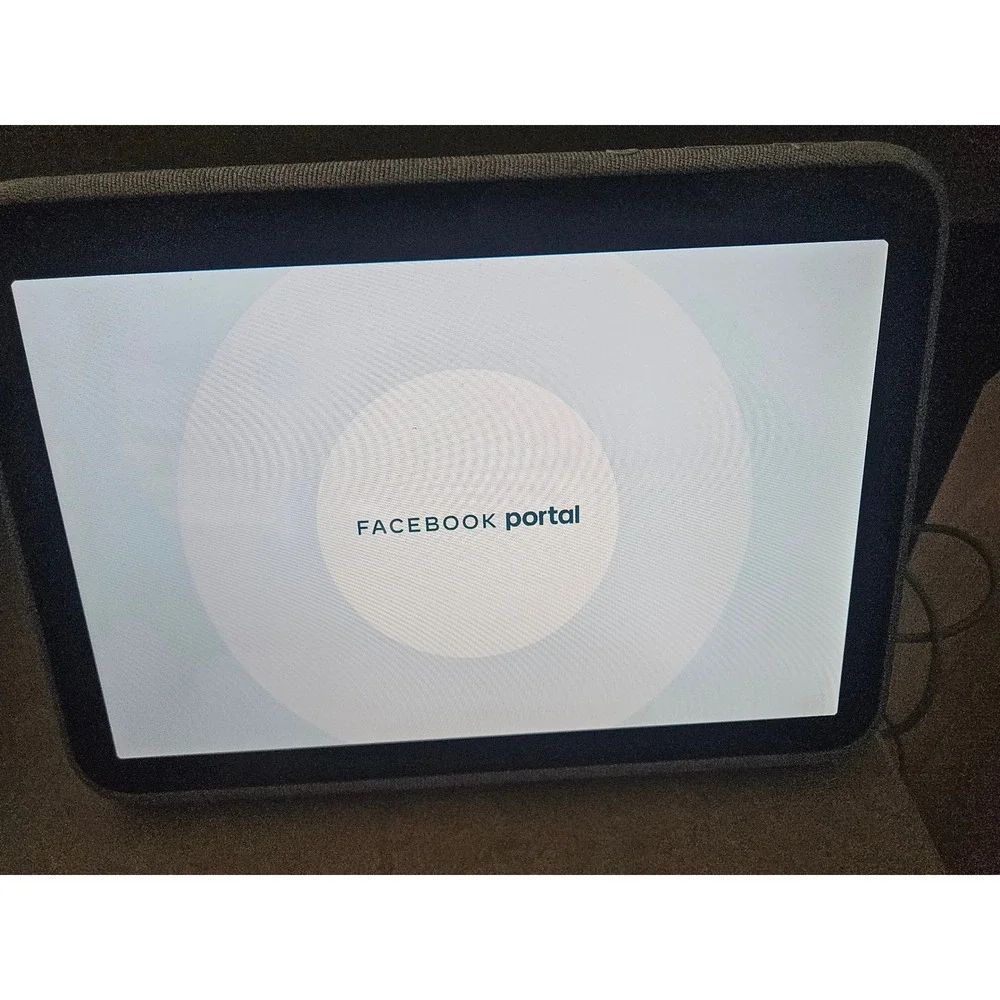 Facebook portal go